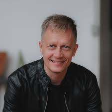 Dr. Jeremy DeWeerdt portrait